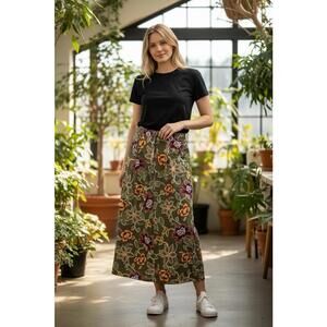 Meeting Street Flowered Skirt 12